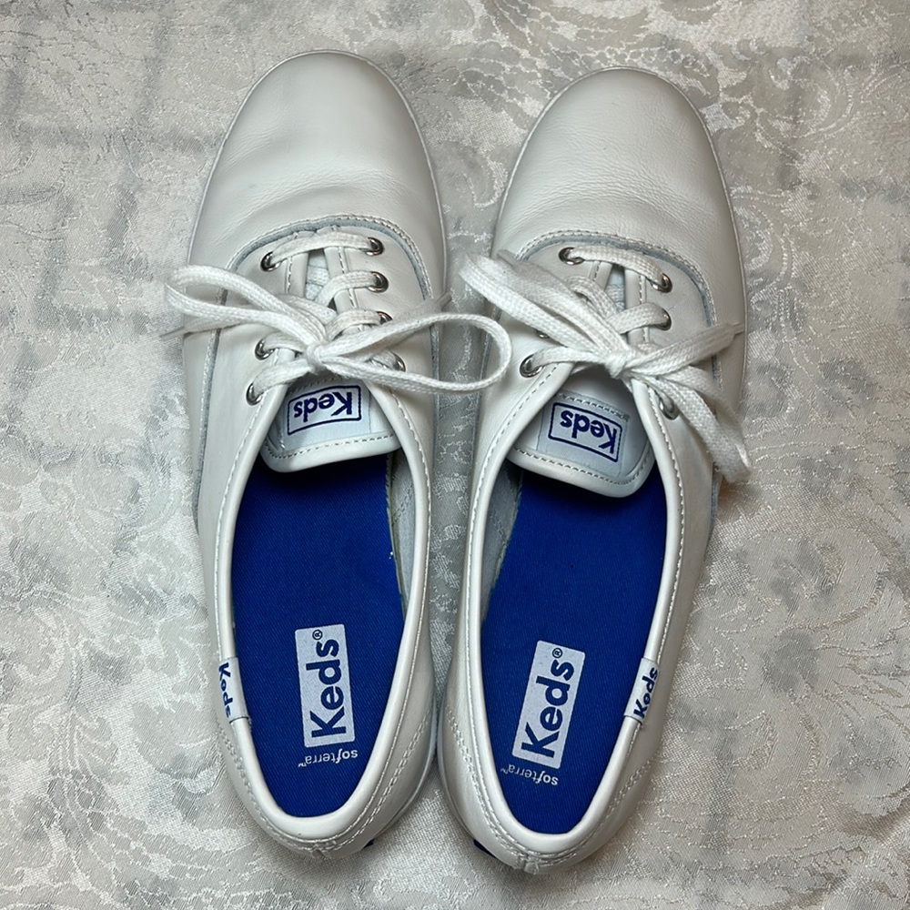 Keds Women’s Lace Up Sneakers - White - US Size 6.5 - EUC - Picture 3 of 10